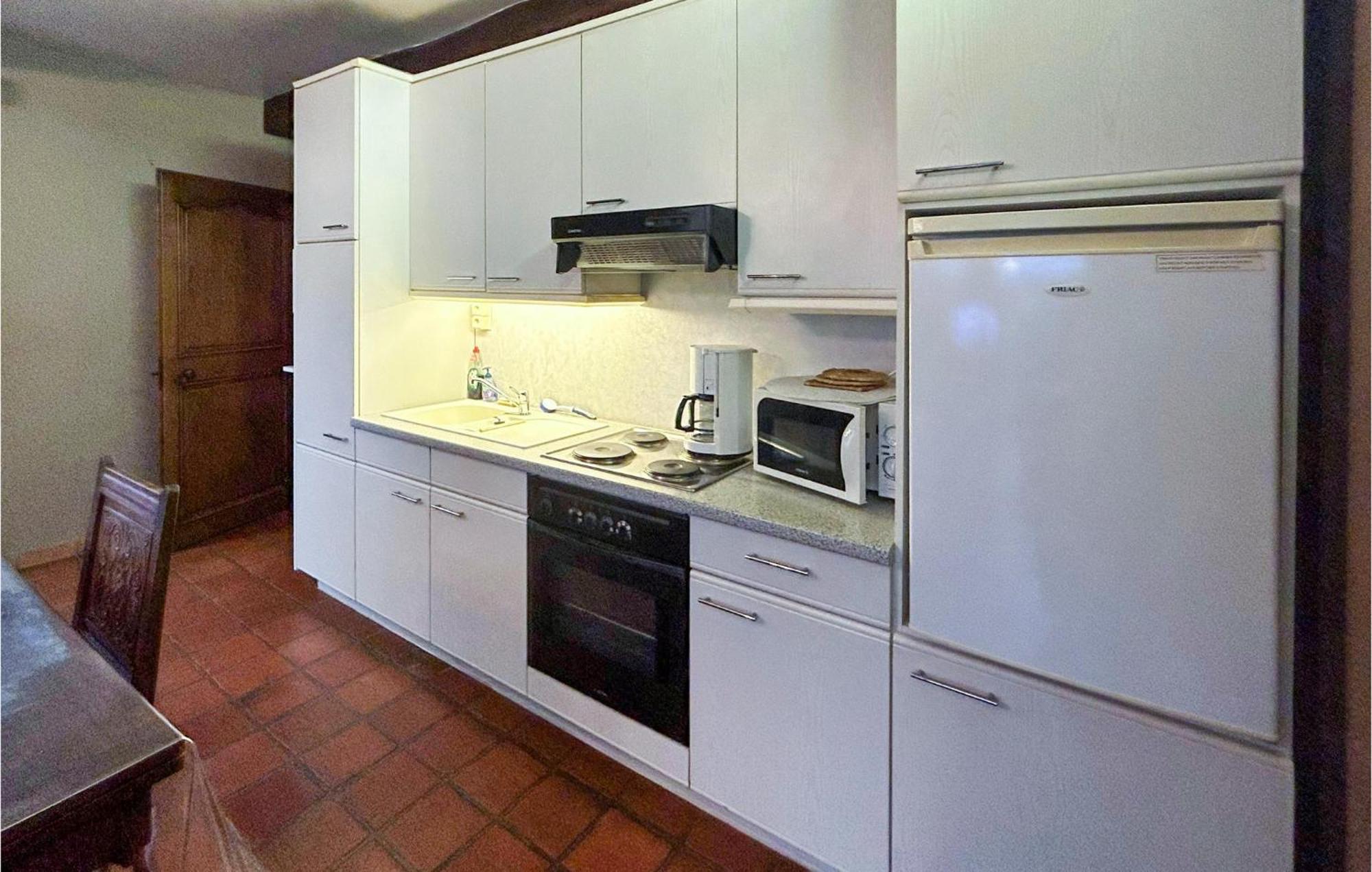 Stunning Apartment In Bastogne With Wifi Ngoại thất bức ảnh